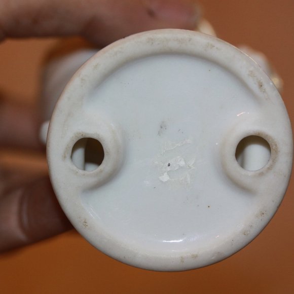 Vintage Cherub Porcelain Egg Cup - Picture 3 of 3